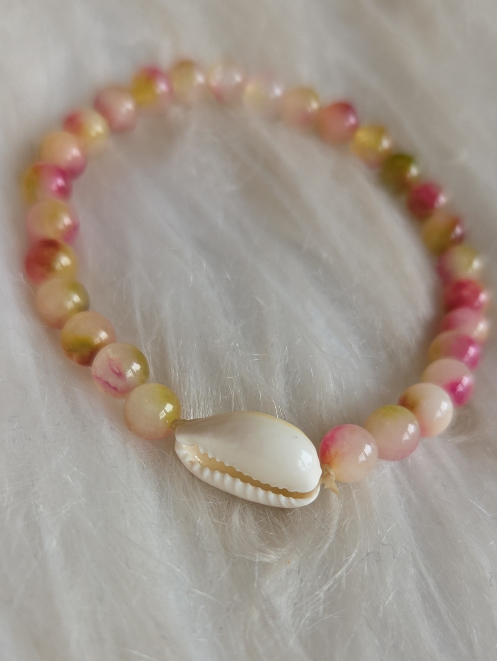 Watermelon Jade And Faux Shell Stretchy Gemstone Bracelet